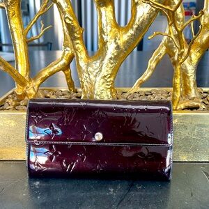 Louis Vuitton Vernis Amarante wallet!!!